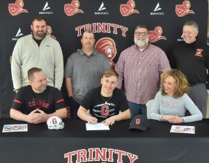 Levi Teets signs with Grove City; 1st Warrior to play college football